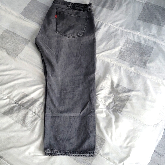 Levi's Straight 36×30 - Picture 1 of 3